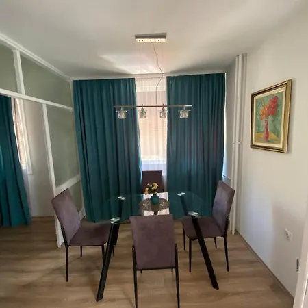 Delta 10 Apartmán Ni
